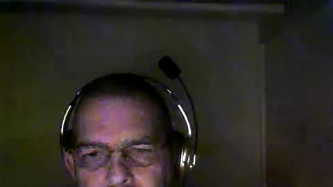 mac_dad01 online show from 12/07/24, 10:34