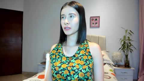 Macarena online show from 01/29/25, 01:58