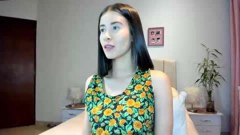 Macarena online show from 02/18/25, 01:54
