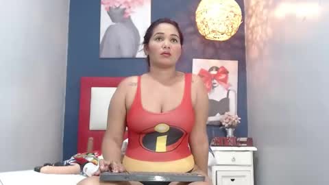 macarena  online show from 12/04/24, 04:10
