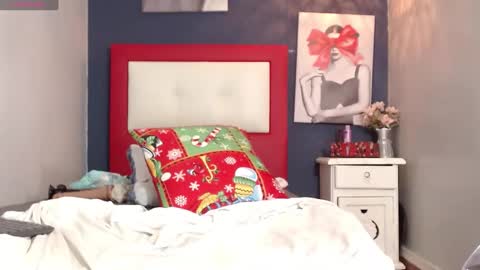 macarena  online show from 12/14/24, 06:02