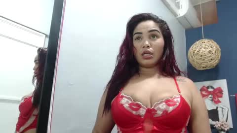 macarena  online show from 01/03/25, 08:43