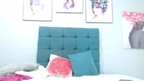macarena  online show from 01/28/25, 04:52