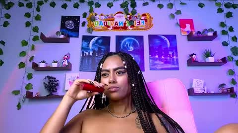 Macey Elliot Modelo Independiente online show from 12/13/24, 01:04