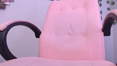 Macey Elliot Modelo Independiente online show from 01/18/25, 02:33
