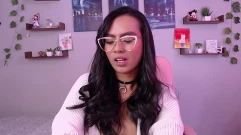 Macey Elliot Modelo Independiente online show from 01/21/25, 02:26