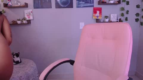 Macey Elliot Modelo Independiente online show from 01/22/25, 11:56