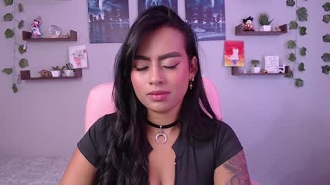 Macey Elliot Modelo Independiente online show from 01/22/25, 02:56
