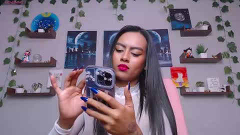 Macey Elliot Modelo Independiente online show from 02/12/25, 03:05