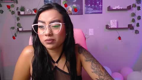 Macey Elliot Modelo Independiente online show from 03/07/25, 05:17