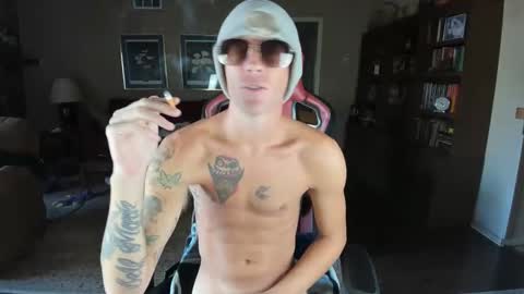 Snapshot of machinecumkelly69 chatting on 11/10/25, 05:23 machinecumkelly69 online show from 11/10/25, 05:23