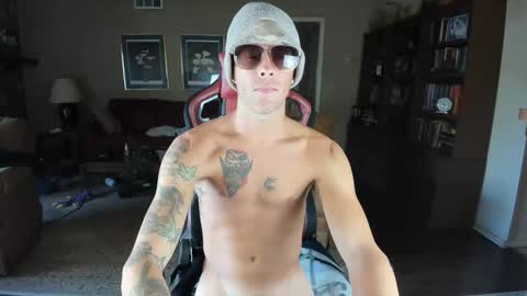 Snapshot of machinecumkelly69 chatting on 11/12/25, 06:52 machinecumkelly69 online show from 11/12/25, 06:52