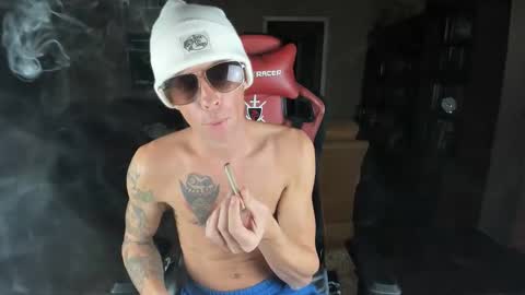 Snapshot of machinecumkelly69 chatting on 01/10/26, 04:58 machinecumkelly69 online show from 01/10/26, 04:58