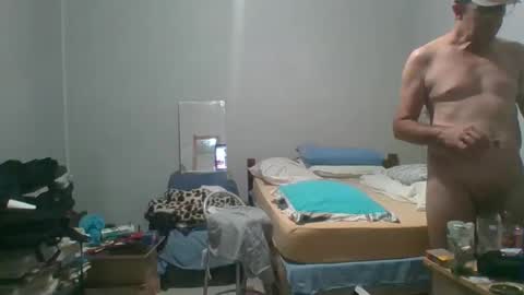 MACHOLIVRE online show from 12/30/24, 10:10