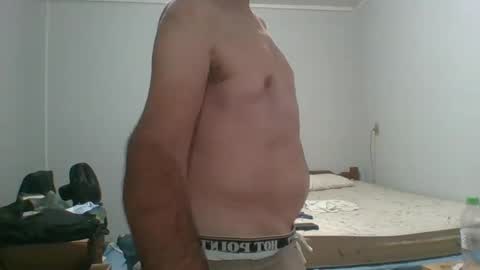 MACHOLIVRE online show from 02/17/25, 02:42