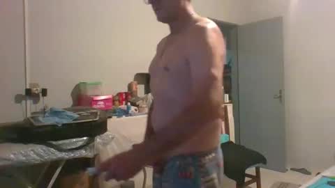 Snapshot of machoalex chatting on 12/23/25, 06:11 MACHOLIVRE online show from 12/23/25, 06:11