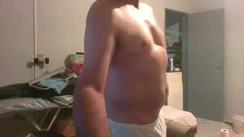 Snapshot of machoalex chatting on 02/01/26, 06:01 MACHOLIVRE online show from 02/01/26, 06:01