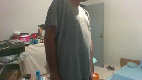 Snapshot of machoalex chatting on 04/12/26, 06:40 MACHOLIVRE online show from 04/12/26, 06:40