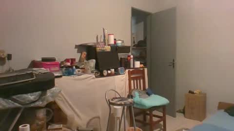 Snapshot of machoalex chatting on 04/25/26, 01:41 MACHOLIVRE online show from 04/25/26, 01:41