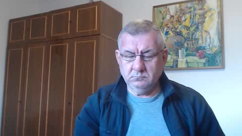 Macho online show from 10/13/25, 02:17