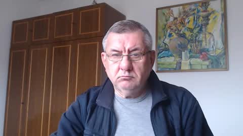 Macho online show from 10/31/25, 10:49