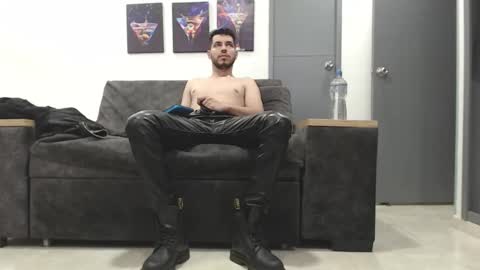 instagram mackdanielsx online show from 03/18/26, 10:24