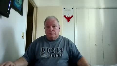 mackdocc001 online show from 12/22/25, 03:20