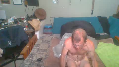 Snapshot of mackdog1369 chatting on 09/22/25, 08:44 mackdog1369 online show from 09/22/25, 08:44