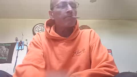 mackdog1369 online show from 05/07/26, 07:41