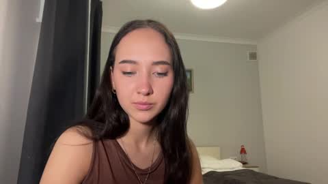Snapshot of madalyneaks chatting on 05/18/26, 03:13 Lilo online show from 05/18/26, 03:13