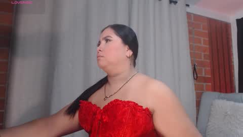 Snapshot of madam_agathaa chatting on 03/25/26, 10:21 Agathaa white online show from 03/25/26, 10:21