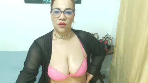 Snapshot of madame_desire_ chatting on 05/15/26, 11:39 madame_desire_ online show from 05/15/26, 11:39