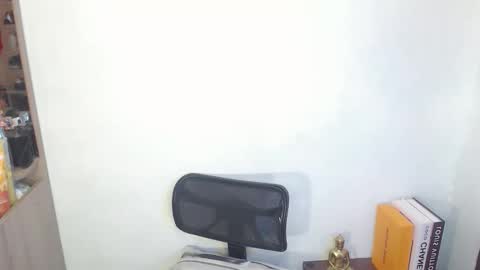 Snapshot of madame_ivy chatting on 03/20/26, 11:59 Ivy online show from 03/20/26, 11:59