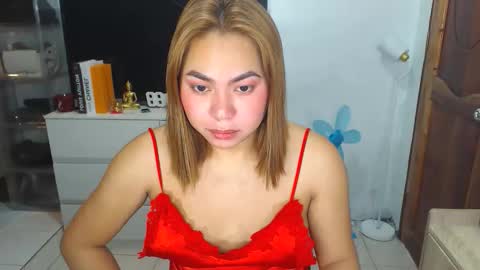 Snapshot of madame_ivy chatting on 04/10/26, 03:01 Ivy online show from 04/10/26, 03:01