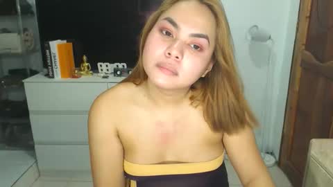 Snapshot of madame_ivy chatting on 04/11/26, 07:45 Ivy online show from 04/11/26, 07:45