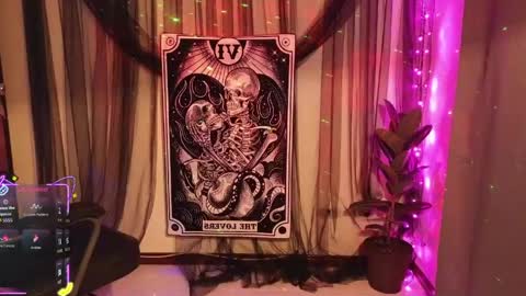 Madame La online show from 05/10/26, 01:11