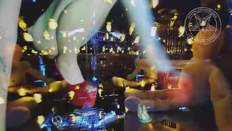 Snapshot of madame_lucifer chatting on 10/27/25, 05:50 Madame Lucifer online show from 10/27/25, 05:50