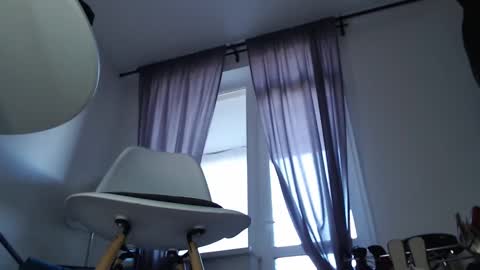 Snapshot of madamekatrina chatting on 10/08/25, 01:20 madamekatrina online show from 10/08/25, 01:20