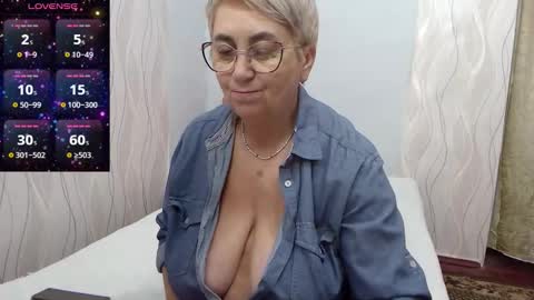 Snapshot of madammargaret chatting on 09/30/25, 05:07 Margaret online show from 09/30/25, 05:07