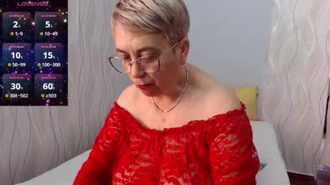 Snapshot of madammargaret chatting on 10/12/25, 08:24 Margaret online show from 10/12/25, 08:24