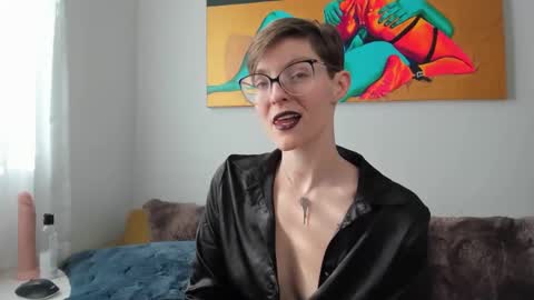 Madam Mezusa online show from 01/31/25, 08:54