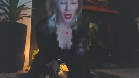 Maddalena online show from 12/24/24, 11:22