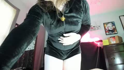 Maddi Avalon online show from 06/15/26, 12:02