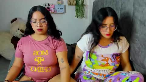 Snapshot of maddie_and_chelsea_ chatting on 09/23/25, 09:23 Maddie and Chelsea online show from 09/23/25, 09:23