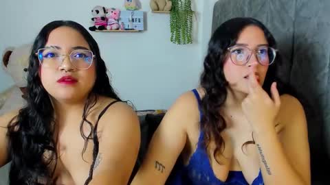 Snapshot of maddie_and_chelsea_ chatting on 09/28/25, 09:31 Maddie and Chelsea online show from 09/28/25, 09:31