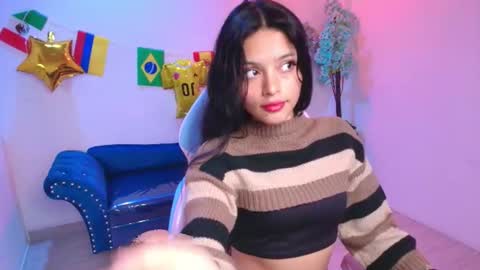 maddie_t18 online show from 06/19/26, 11:36