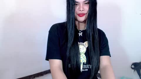 Snapshot of maddiejackson chatting on 01/21/25, 10:08 Im ZY DONT FORGET TO FOLLOW ME - online show from 01/21/25, 10:08