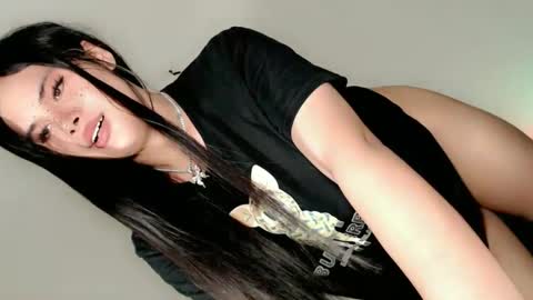 Snapshot of maddiejackson chatting on 02/07/25, 09:26 Im ZY DONT FORGET TO FOLLOW ME - online show from 02/07/25, 09:26