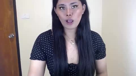 Snapshot of maddiejackson chatting on 09/26/25, 04:00 Im ZY DONT FORGET TO FOLLOW ME - online show from 09/26/25, 04:00