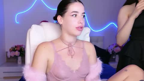 Snapshot of maddieperezz chatting on 06/04/26, 04:24 maddieperezz online show from 06/04/26, 04:24